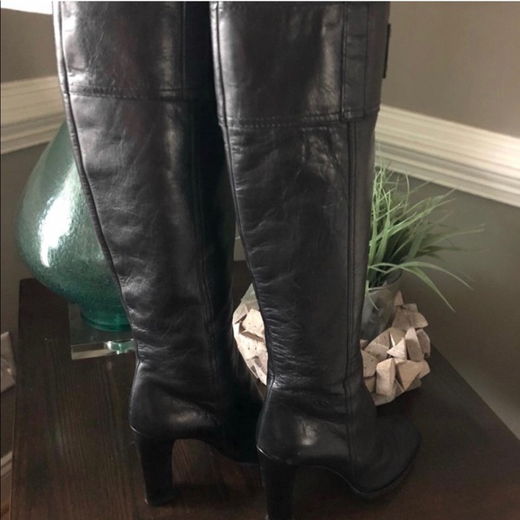 Burberry Black Leather Riding Boots 9M EUC - Picture 4 of 8